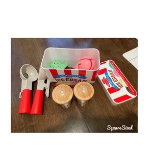 Melissa & Doug Scoop and Stack Ice Cream Cone Magnetic Pretend Play Set